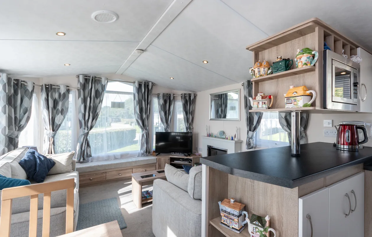 Oakdown Holiday Park - Pine Grove 9 - Luxury Homes for Sale