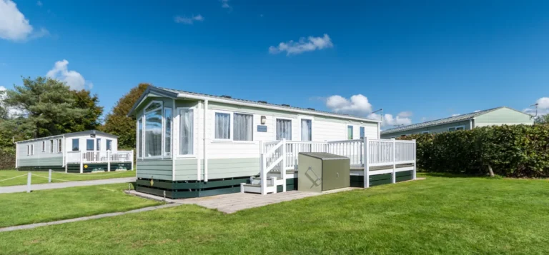 Oakdown Holiday Park - Pine Grove 9 - Luxury Homes for Sale-9